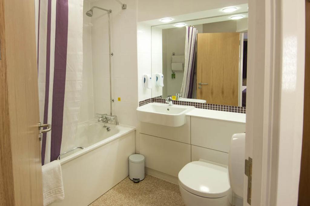 Premier Inn London Twickenham Stadium 客房 照片